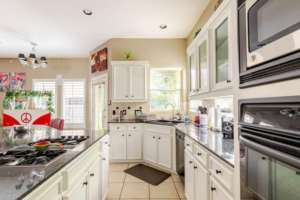 Wanderlust Villa Near Galleria Mall Houston Eksteriør billede