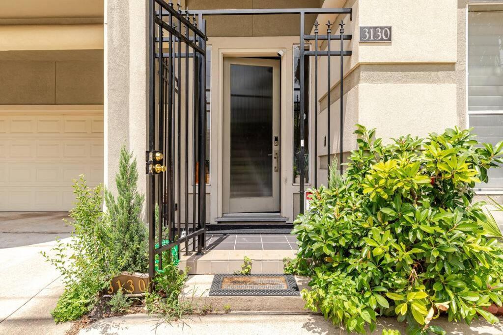 Wanderlust Villa Near Galleria Mall Houston Eksteriør billede